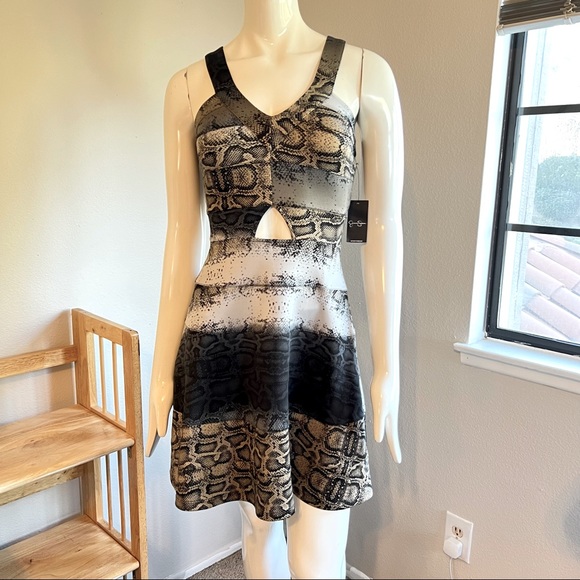 NWT-Jessica Simpson-SEXY-Mixed Reptilian Print Scuba Dress w/ CUTOUTS-Sz XS - Picture 3 of 10